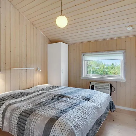 3 Bedroom Cozy In Tarm Hébergement de vacances *