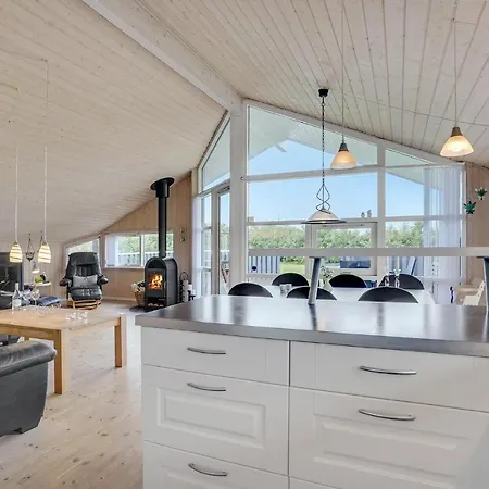 3 Bedroom Cozy In Tarm * Hemmet